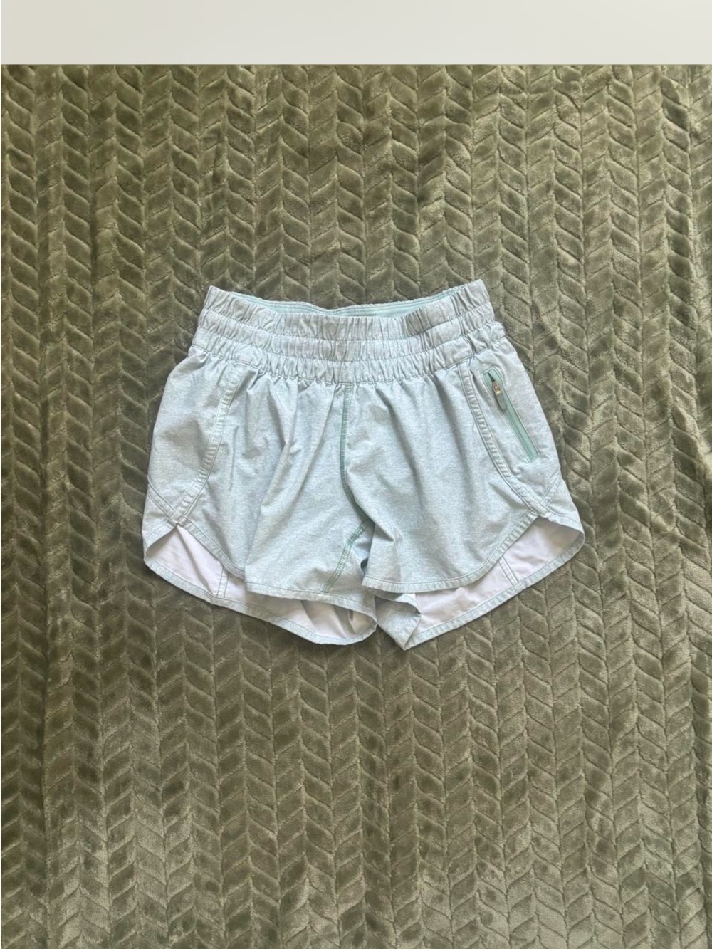 Women’s Lululemon jade green size 4 shorts